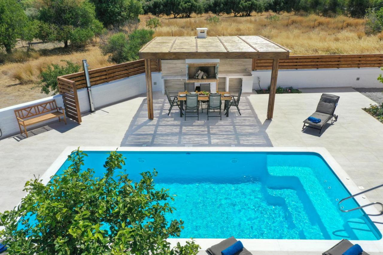 Ritas Gennadi Villa Exterior photo